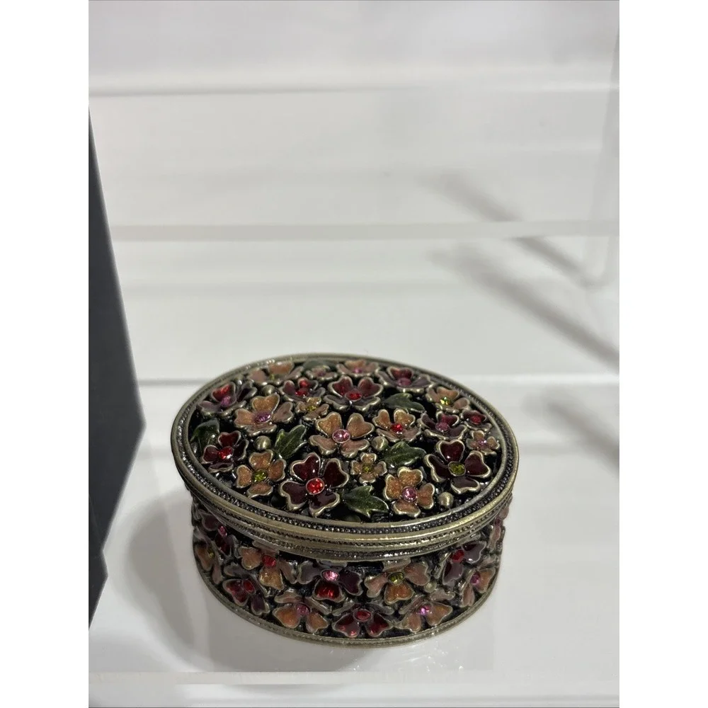 Folio Home Genuine Austrian Crystal‎ Filigree Flower Pill Box New In Box